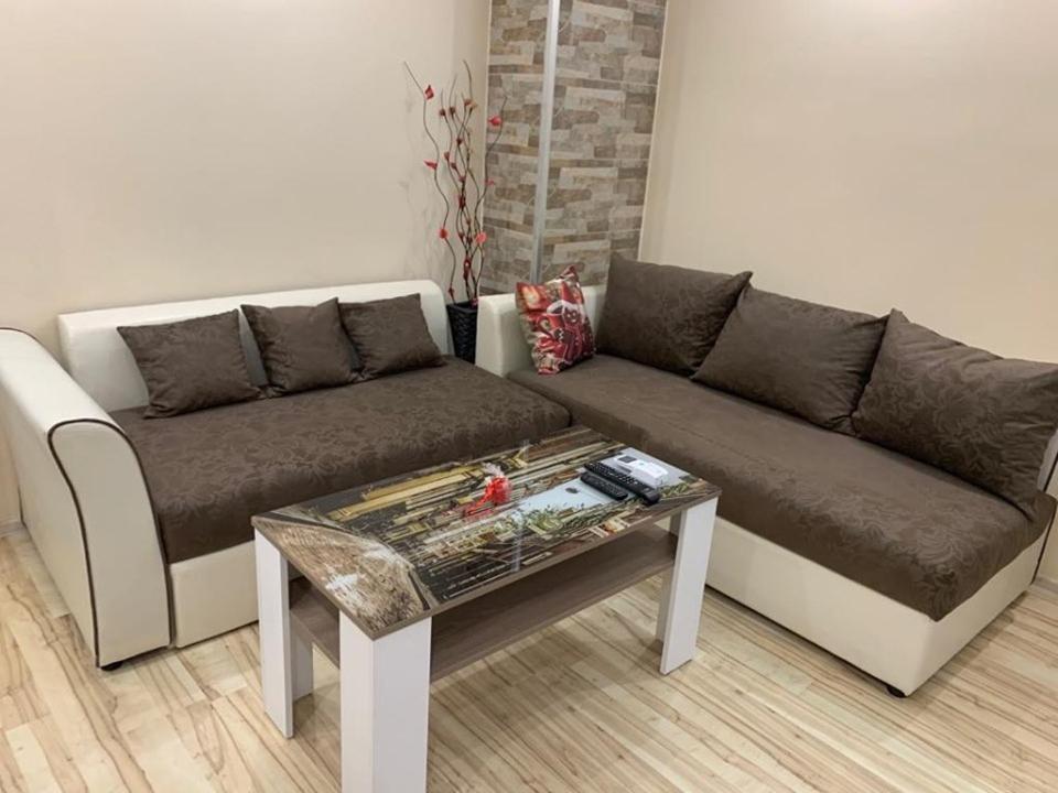 Апартамент Дани Apartament Dani Kazanlŭk Eksteriør bilde