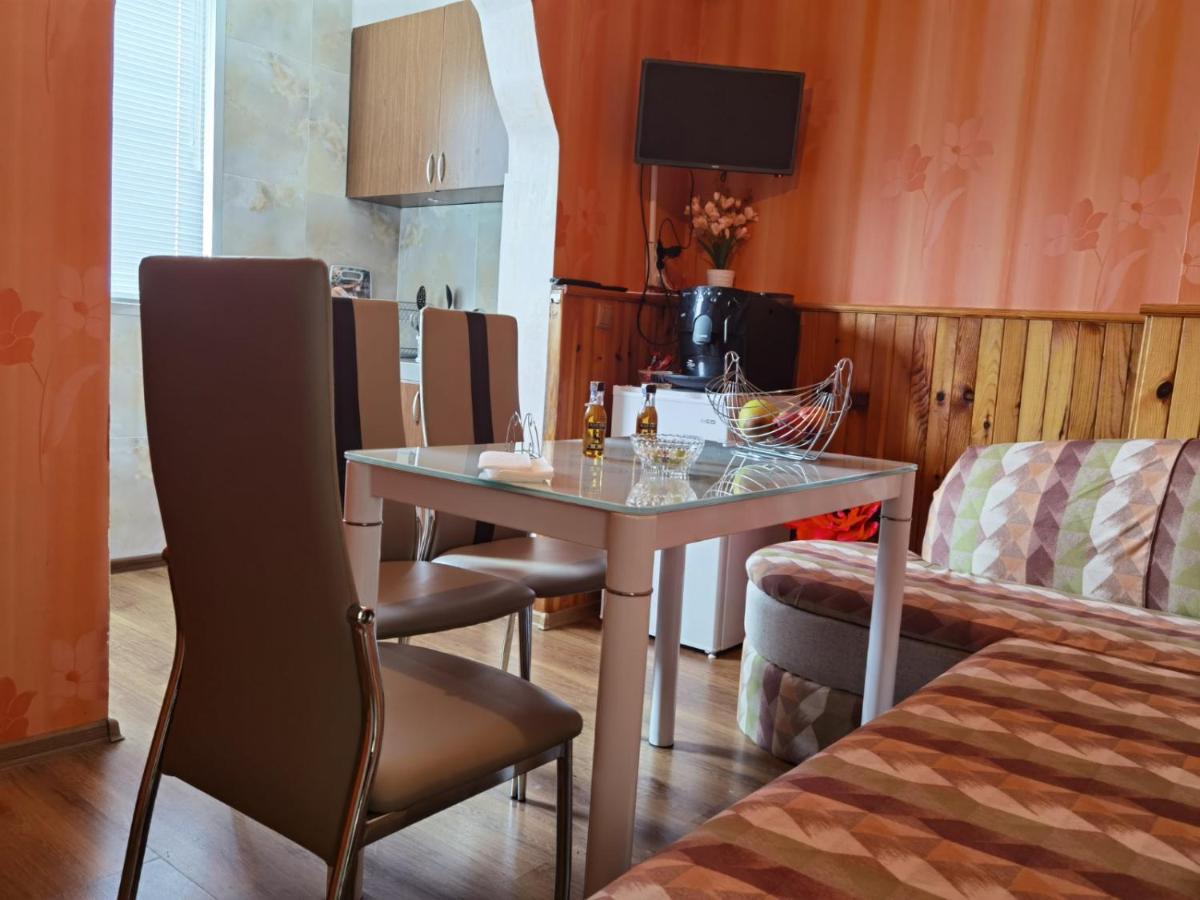 Апартамент Дани Apartament Dani Kazanlŭk Eksteriør bilde