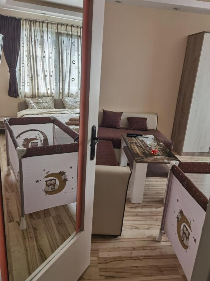 Апартамент Дани Apartament Dani Kazanlŭk Eksteriør bilde